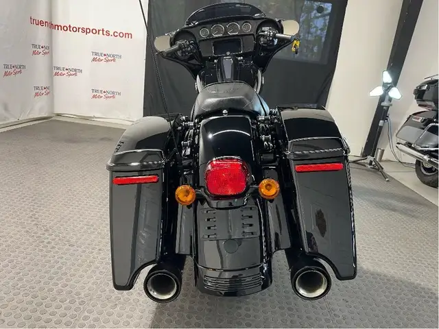 2021 Harley-Davidson Street Glide Special CANADIAN HARLEY/STAGE  in Sport Touring in North Bay - Image 12