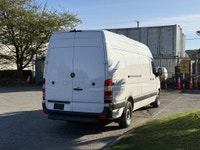 2016 Mercedes Benz Sprinter 2500 Reefer Kingtec T355 Up to -18°C(0°F) R404A Espar Cabin Heater AM/FM... (image 9)