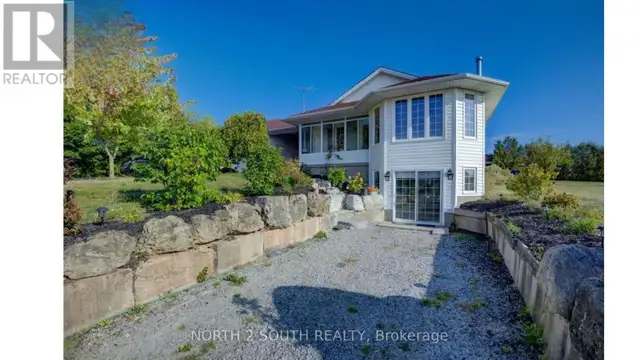 6737 HIGHWAY 20 West Lincoln (Smithville), Ontario in Houses for Sale in Hamilton - Image 3
