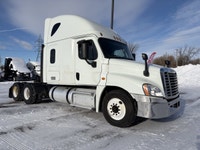 2019 Freightliner Cascadia 125 2019 FREIGHTLINER/MERCEDES CASCADIA 125 Tandem Axle Sleeper Tractor -... (image 4)