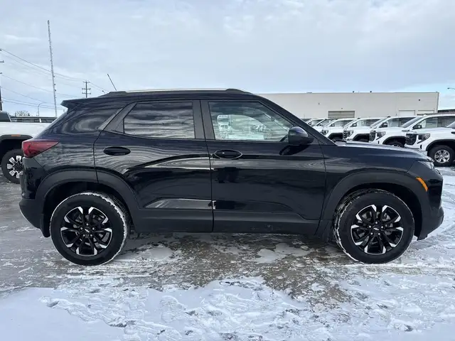2023 Chevrolet Trailblazer LT in Cars & Trucks in Edmonton - Image 11