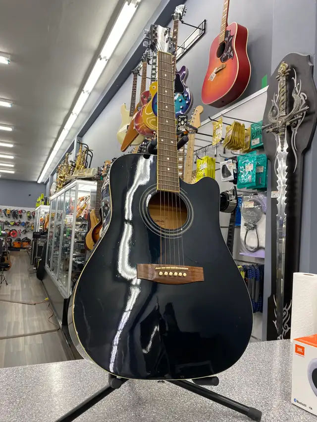 Jasmine ES31 Acoustic Guitar in Guitars in City of Toronto - Image 2