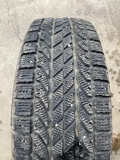 One used 215/70R16 BFGoodrich Winter Slalom tire In very good condition 9/32 tread remaining = 90% $...