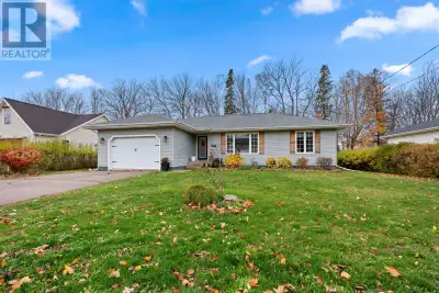 Discover a wonderful family home at 244 Colin Avenue, nestled in the picturesque Bluebell subdivisio...