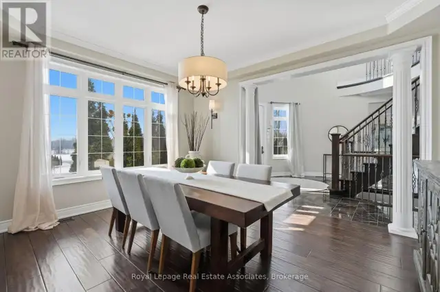 100 CHESSWOOD TRAIL Hamilton, Ontario in Houses for Sale in Oakville / Halton Region - Image 12