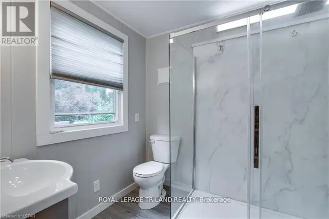 7575 BIDDULPH STREET Lambton Shores (Port Franks), Ontario in Houses for Sale in Grand Bend - Image 29