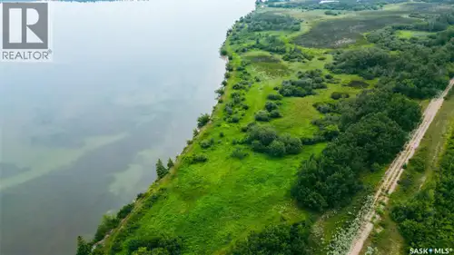 This property has a total of approximately 80 acres with 40 acres that actually have lakefront on Sp...