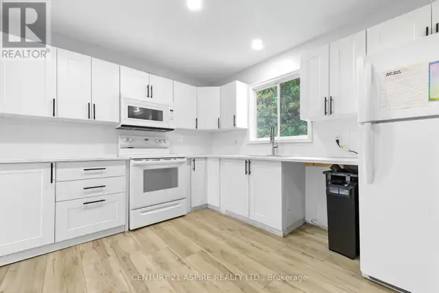 12 DUTCH DRIVE Petawawa, Ontario in Houses for Sale in Petawawa - Image 9