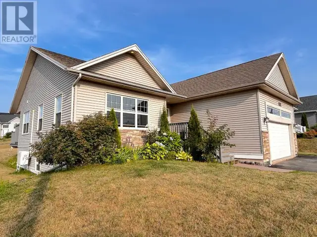 35 Harvest Dr. Stratford, Prince Edward Island in Houses for Sale in Charlottetown - Image 27