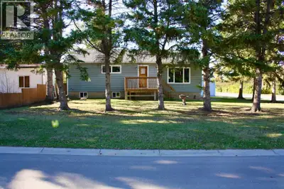 Located in the quiet town of Neilburg SK on a spacious corner lot, this beautifully updated 4-bedroo...