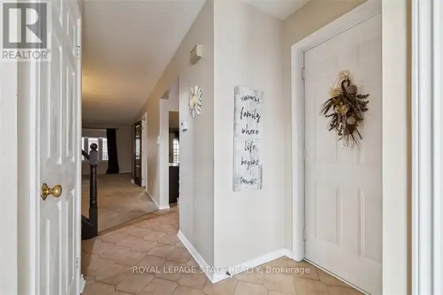 10 FINCH PLACE Hamilton (Bruleville), Ontario in Houses for Sale in Hamilton - Image 7