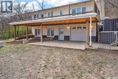 If you have been looking for your year round home located in South Lake at Buffalo Pound Lake then t...