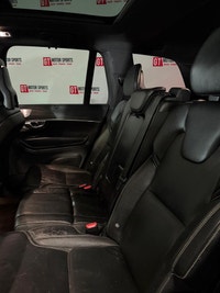 [""] . Engine: 4 L/100Km City: 11.5 L/100Km Hwy: 8.8 Safety Equipment ABS And Driveline Traction Con... (image 7)