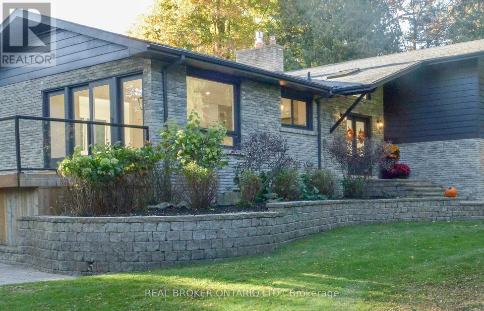 572 MAIN STREET Halton Hills (Glen Williams), Ontario 2