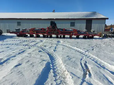 Case IH Early Riser 1235 Planter 12 Rows 36" Spacing Wide RID Gauge Wheels Tires 7.60-15SL Call Ches...