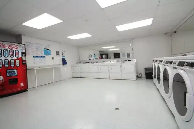 1 Bedroom Apt for Nov starting $1479 + Hydro in Little Italy | Long ...