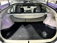 High-Value Options: Sunroof Leather Interior Navigation Low Mileage The 2010 Toyota Prius offers out... (image 9)