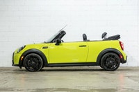 Francais: * Ligne Premier 2.0 (S Convertible) * Volant chauffant * Coquilles pour rétroviseurs noirs... (image 4)