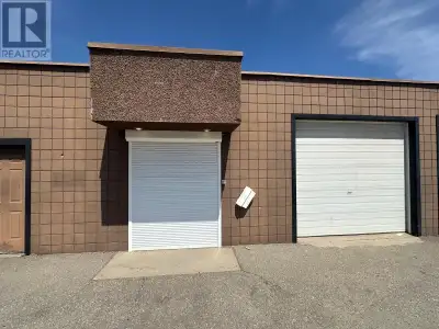 Very affordable Light Industrial (INDL) lease space. Approximately 2116 sq ft of level entry and lev...