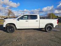 2024 Chevrolet Silverado 1500 LT Trail Boss with only 24,721 km. Clean history with no accidents See... (image 7)