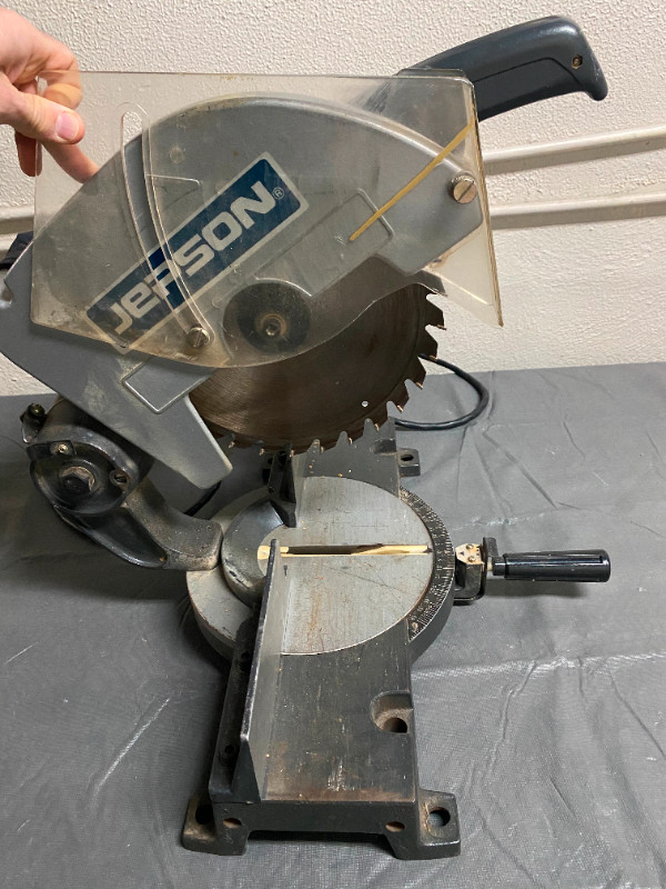 Jepson mitre saw / scie a onglet dans Outils électriques  à Ville de Montréal