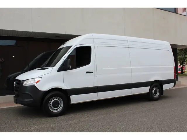 2025 Mercedes-Benz Sprinter Cargo Van 170\" FULL SIZE - DIESEL -