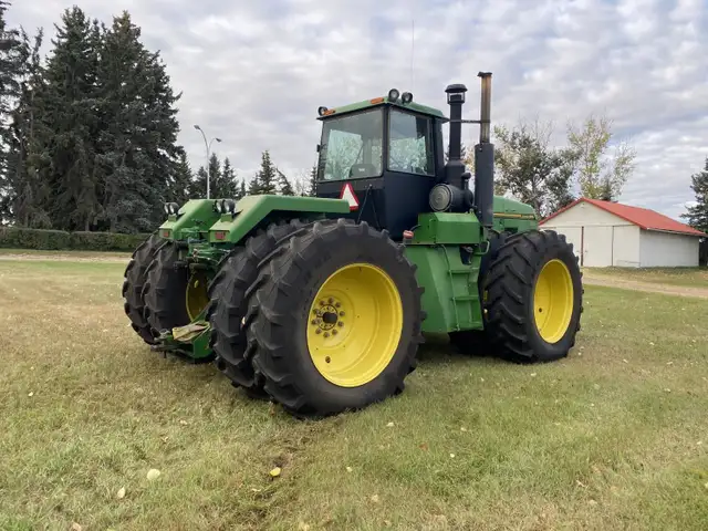 1993 John Deere 4WD Tractor 8770 in Farming Equipment in Edmonton - Image 4