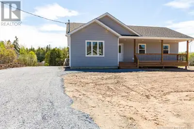 Welcome to 10 Christopher Avenue a bright, beautifully updated new build nestled in one of Hamptons...