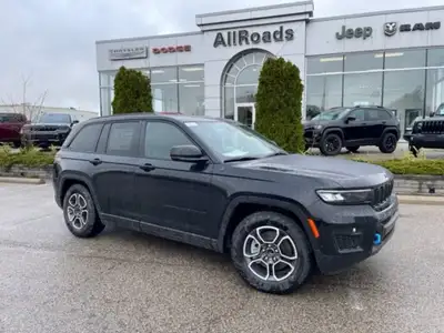 2023 Jeep Grand Cherokee Trailhawk 4xe, advanced protech group 2, ( surround view camera, front and...