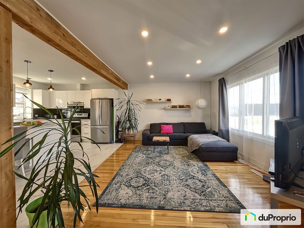 $560,000 - 2 Storey for sale in Pont-Viau — photo 1