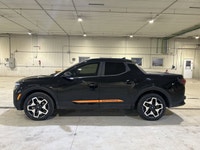 // ACCIDENT FREE!! // // SINGLE OWNER! // Meet the 2022 Hyundai Santa Cruz Ultimate AWD | Heated Ste... (image 9)