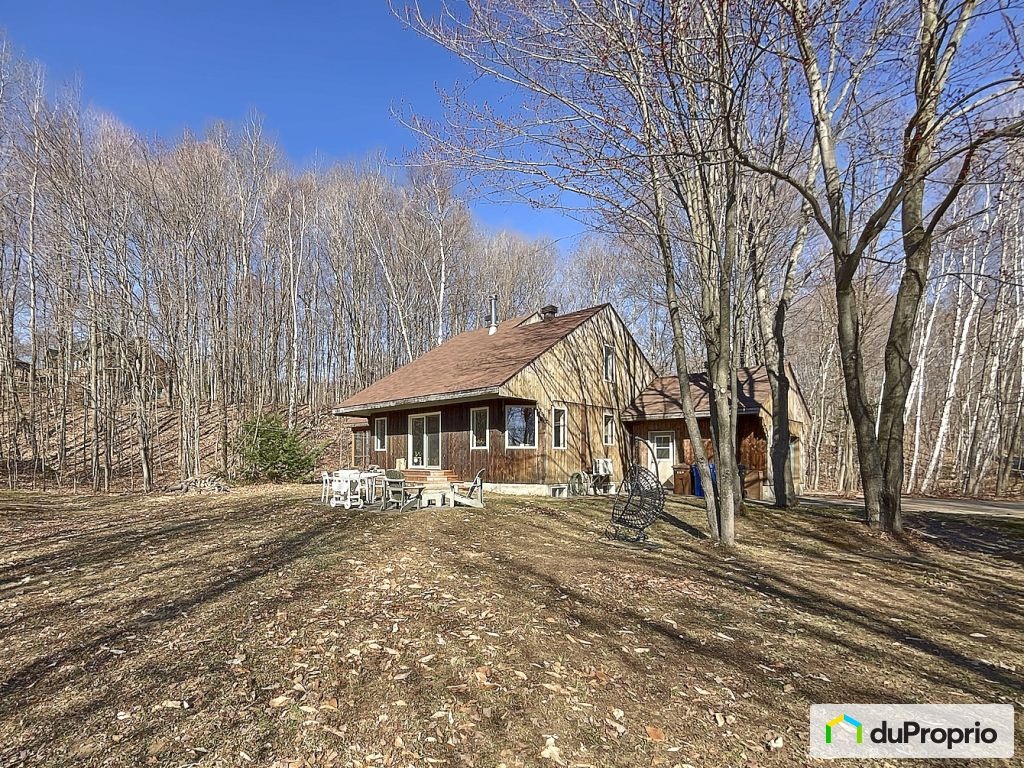 $579,000 - 1 1/2 Storey for sale in St-Etienne-Des-Gres — photo 2