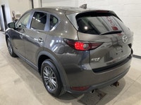 Le Mazda CX-5 2017 GS AWD MAGS CAMERA RECUL A/C CRUISE offert chez AutoStudio 72 à Mirabel est un VU... (image 1)