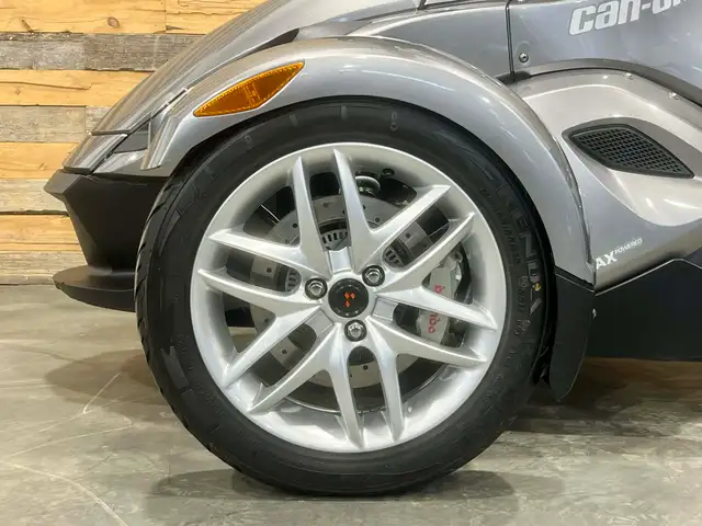 2013 BRP CAN-AM SPYDER RS SM-5 (MANUAL) + ONLY 30622 KM + WINDSH in Other in Ottawa - Image 18
