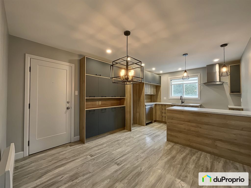 $329,900 - Condominium for sale in Chambly — photo 1