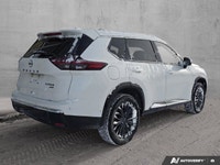 This Rogue comes equipped with AWD, Apple CarPlay, Android Auto, 360 View Cameras, Leather Seating,... (image 5)