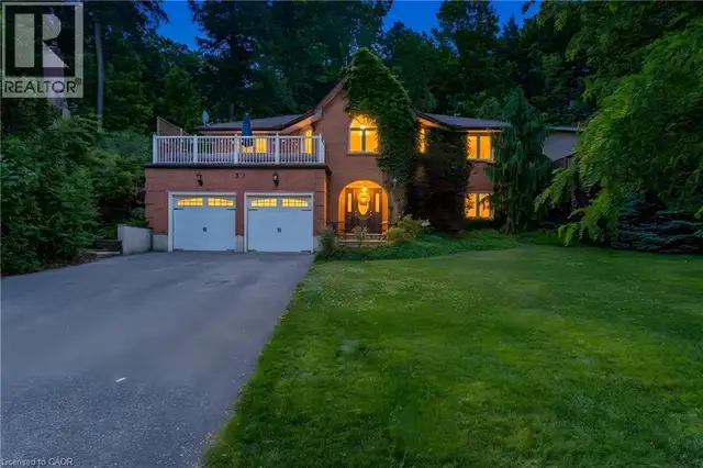 37 YELLOW BIRCH Drive Kitchener, Ontario in Houses for Sale in Kitchener / Waterloo - Image 2