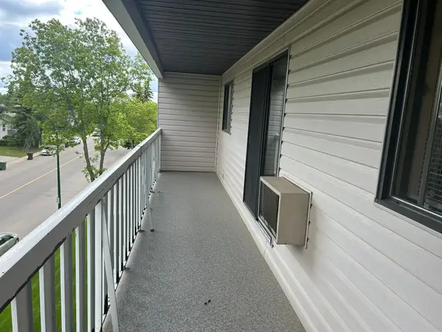 IN-SUITE WASHER & DRYER / ELEVATOR! in Long Term Rentals in Prince Albert - Image 12