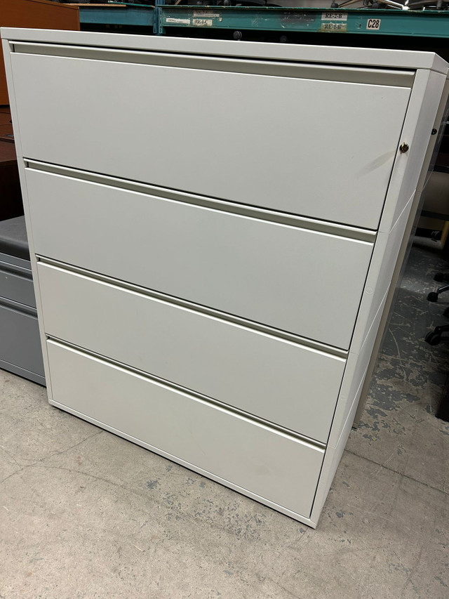 Herman Miller 4 Drawer Filing Cabinet-Solid Wood Filing Cabinet! in Bookcases & Shelving Units in Mississauga / Peel Region