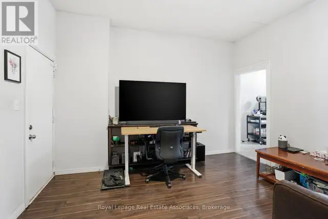 51 WELLINGTON STREET N Hamilton (Beasley), Ontario in Houses for Sale in Kitchener / Waterloo - Image 11