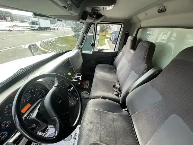 2017 International 4300  in Heavy Trucks in Oakville / Halton Region - Image 25