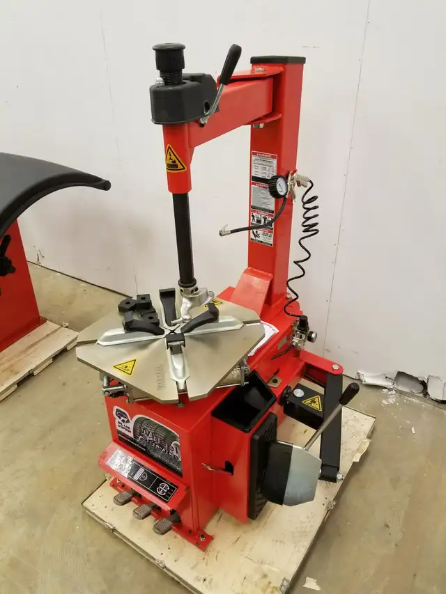 NEW TIRE CHANGER & BALANCERS BEAD BLASTER DUAL ARM MANY MODELS in Other in Saskatoon - Image 9