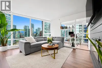 Fully furnished & recently renovated 1 bed + den at Azura by Concord Pacific in the heart of Yaletow...
