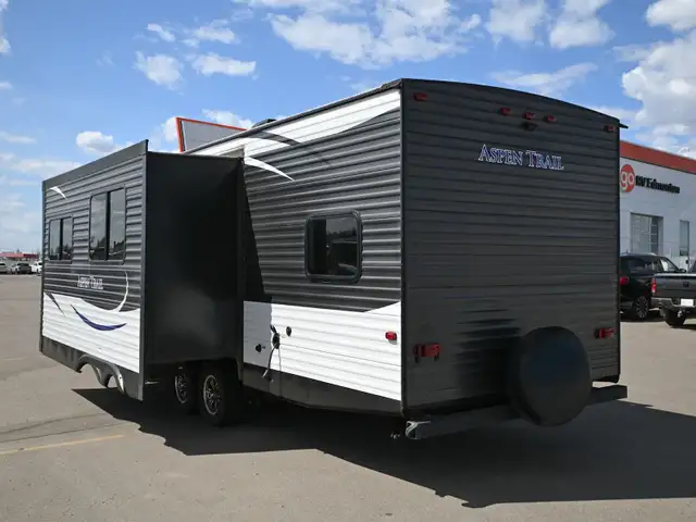 2018 Aspen Trail 29BHS in Travel Trailers & Campers in St. Albert - Image 5