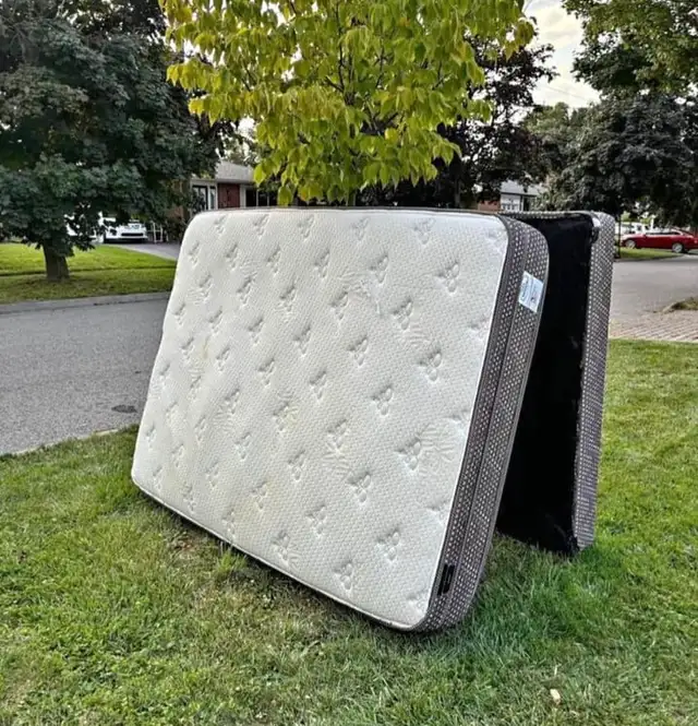 Hybrid Mattress Sale – Mattress + Mattress Frame Bundle in Bedding in City of Toronto - Image 5