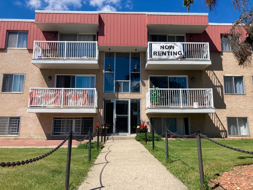 9620 156 Street. - Renovated 1 bedroom -  Must See 2