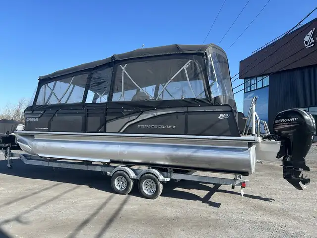 2018 Princecraft QUORUM 25RL in Powerboats & Motorboats in Québec City - Image 4
