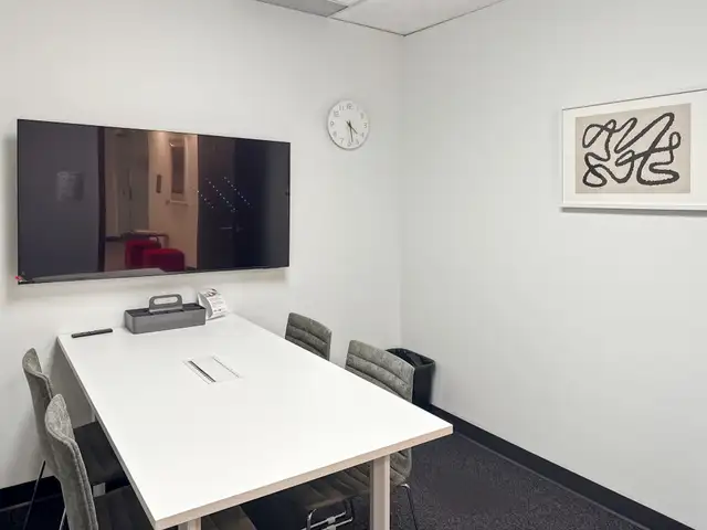 Office space for rent for 4 persons in Still Creek Dr Burnaby in Commercial & Office Space for Rent in Burnaby/New Westminster - Image 7