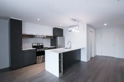 Renovated Akelius one bedroom apartment for rent. Located near sauve in the Ahuntsic neighborhood, M...