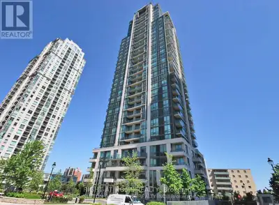 Experience luxury living in the heart of Mississauga! This beautifully maintained 1+Den,1-Bathroom c...